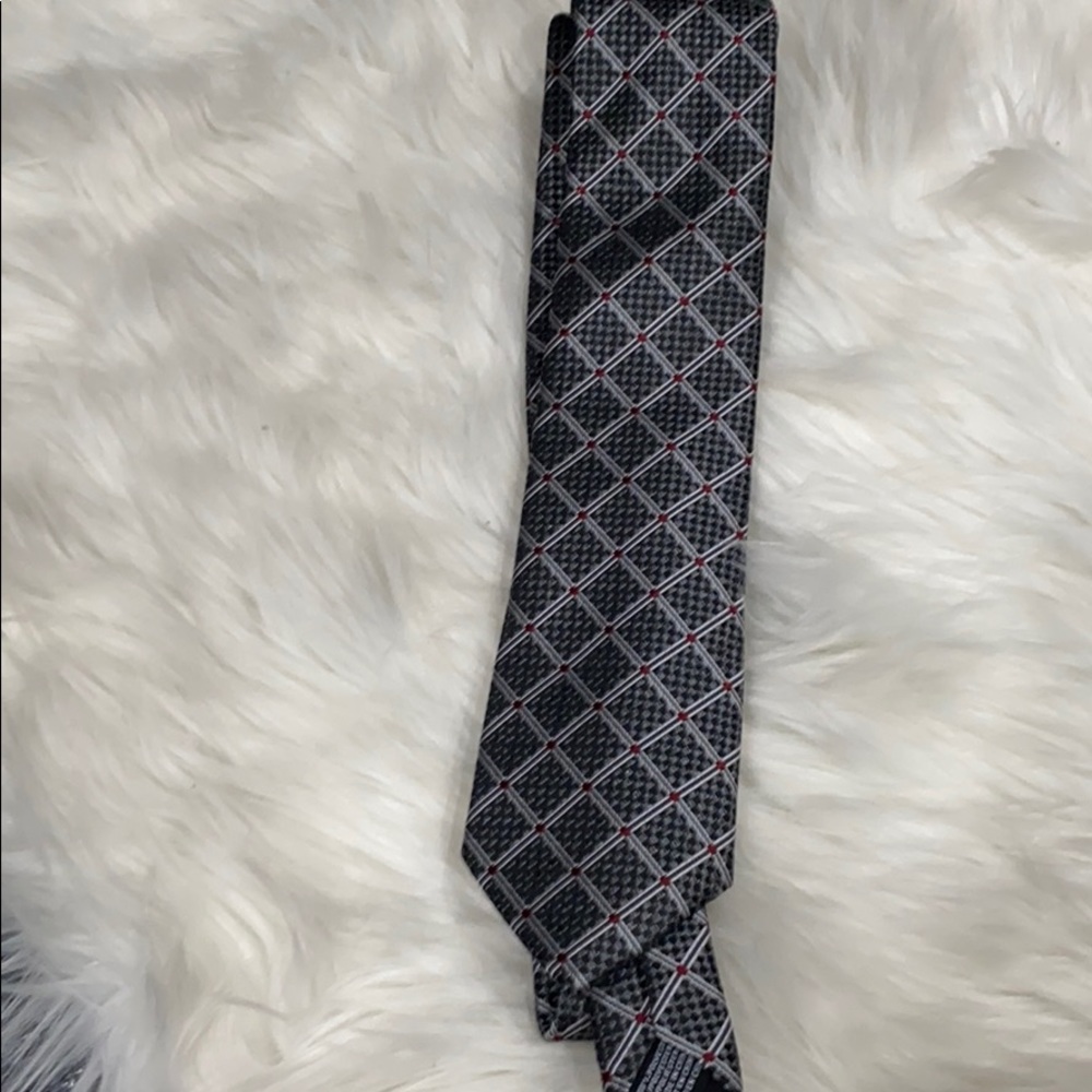Men bow tie
